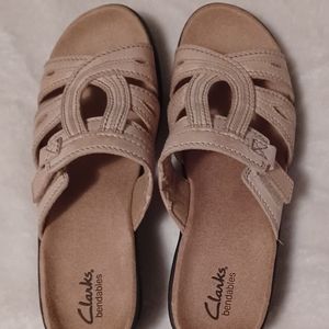 Clarks Women's New Cream Tan Leather Sandal Slides